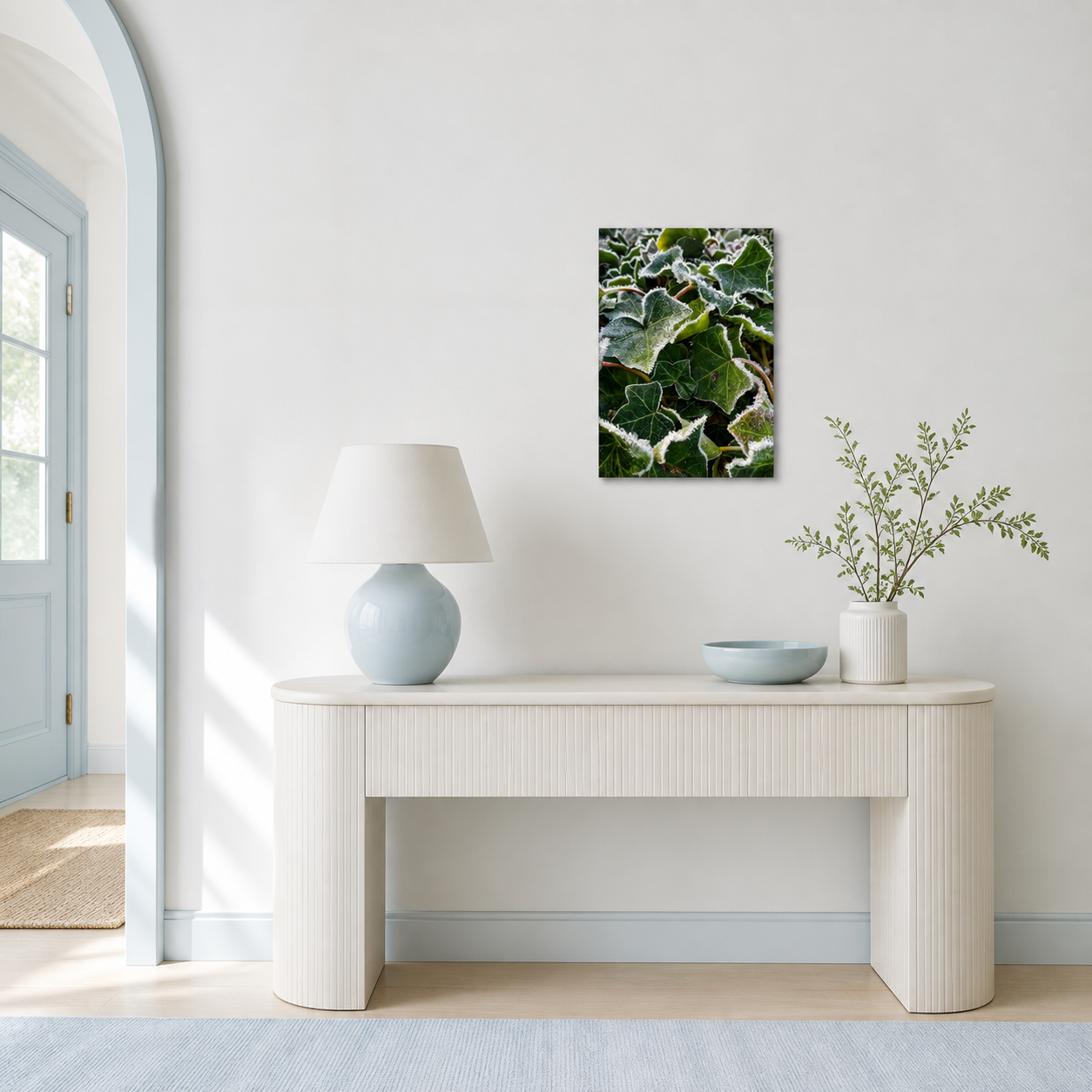 Frosted Ivy wanddecoratie 20×30 cm in een lichte entree, schaalindicatie