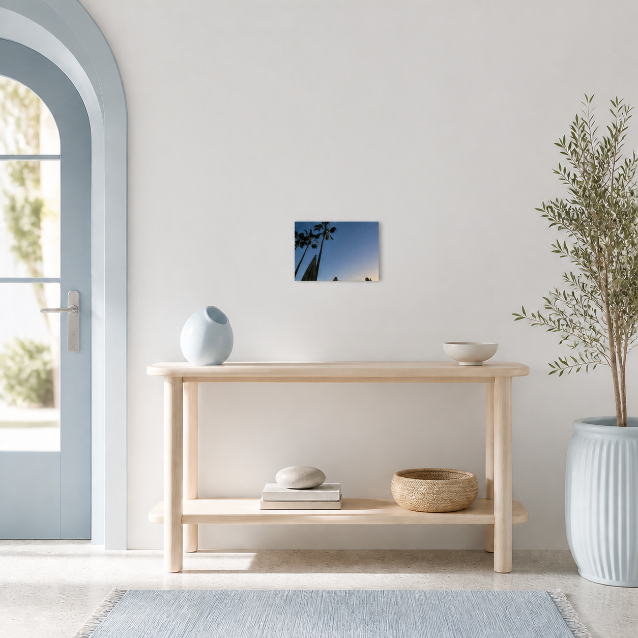 Moonlit Palms wanddecoratie 30×20 cm in een lichte entree, schaalindicatie